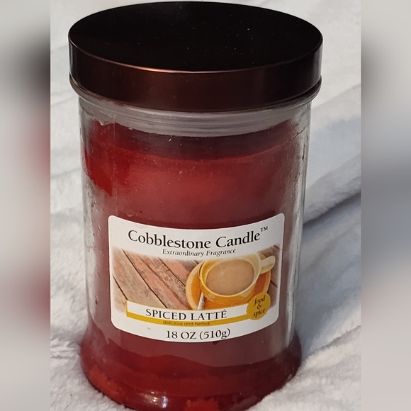 NEW! Cobblestone Candle Spiced Latte 18oz - Picture 1 of 5